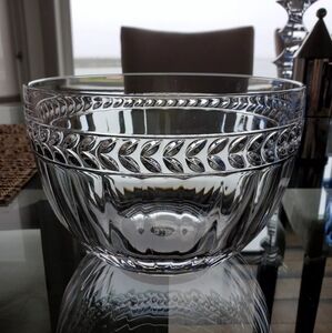 Villeroy & Boch 8.5" Miss Desiree Serving Bowl. Beautiful!